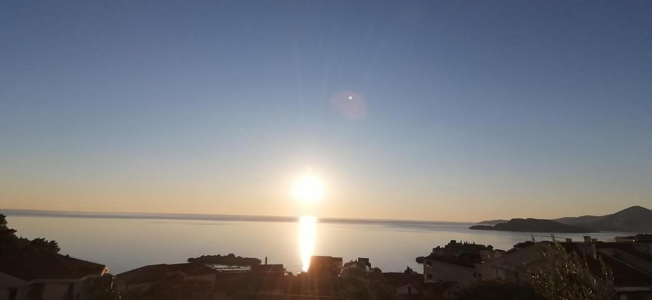 Oaza Guest House Sveti Stefan Rum bild