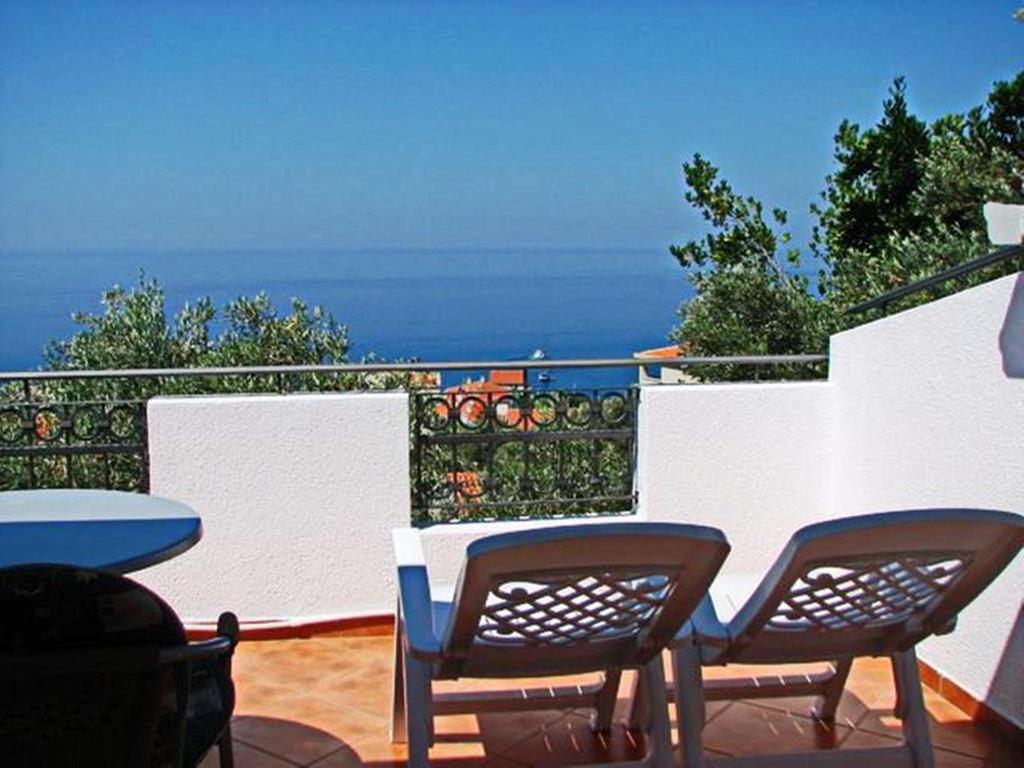 Oaza Guest House Sveti Stefan Rum bild
