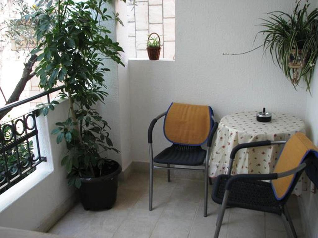Oaza Guest House Sveti Stefan Rum bild